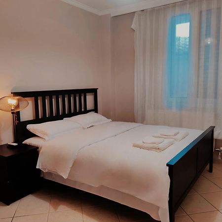 Artemis Garden Near Airport Hotel Luaran gambar